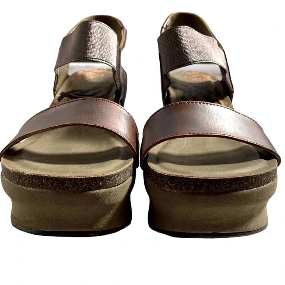 OTBT,Bushnell Wedge Sandals Womens  Metallic Bronze Beige Leather,GUC,Size 6.5